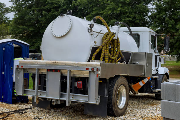 Portable Toilet Options We Offer in Destrehan, LA